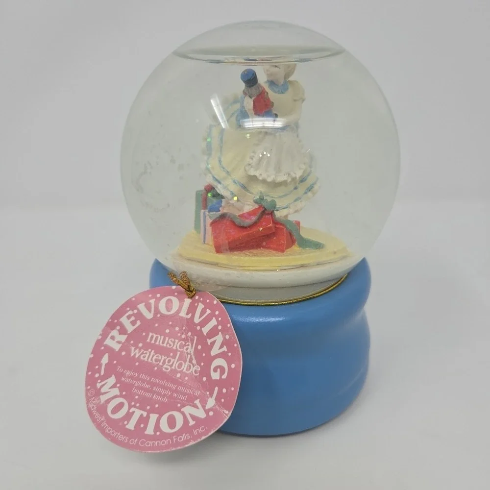 Nutcracker Fantasy  Ballerina Musical Water‎ Snow Globe Music Box Rotating Box